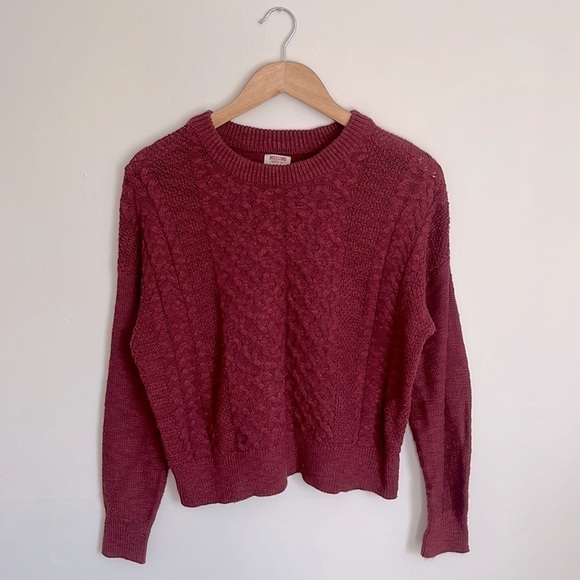 Mossimo Burgundy Knit Crew Sweater - Picture 1 of 4